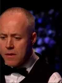 希金斯一杆失误进攻，火箭抓住机会追平比分，极限抢黑虐希金斯#台球